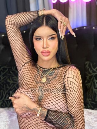 trans girl MassiveEirah 5435464