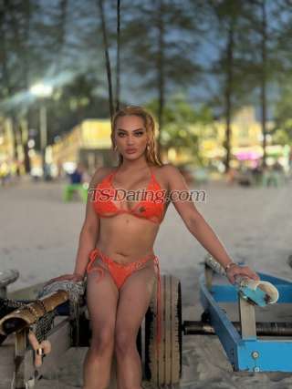 trans girl Maxinexx2525 4203858