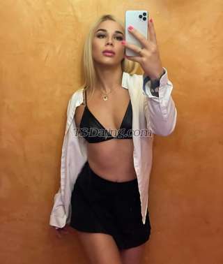 trans girl Maya2023 2220281