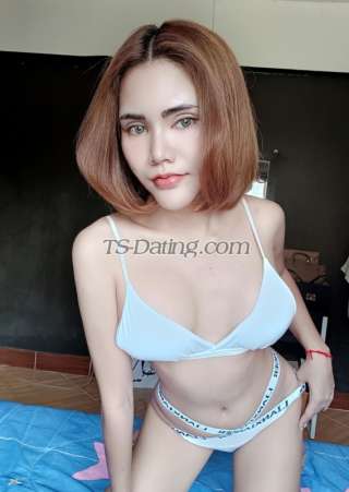 trans girl Maya21 2203537