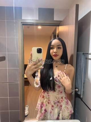 trans girl Maya617056 2157918