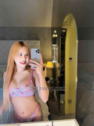 trans girl Mayrisma 2407969 trans girl Mayrisma 2407969