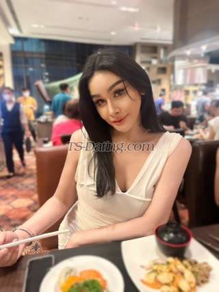 trans girl MeeNa69 0521757