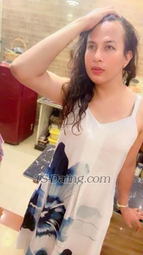 trans girl Meera21 7701042