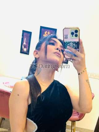 trans girl Mehazabien 9530601