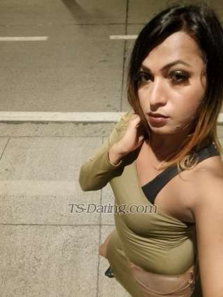 trans girl Mehersingh 0446996