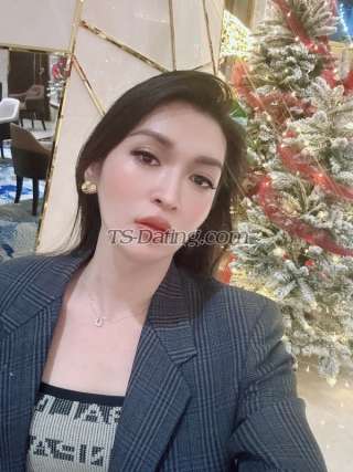 trans girl Meo2000 2968996