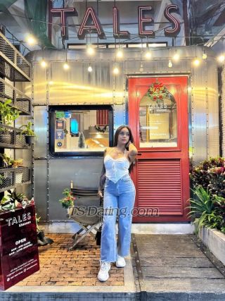 trans girl Meriam 1832216