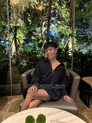 trans girl Mia15 8907001
