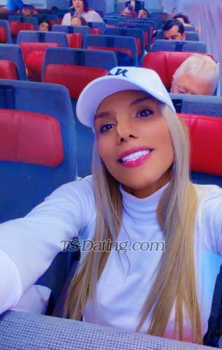 trans girl Miacolucci 2595414