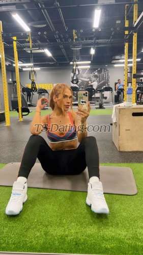 trans girl Miacolucci 7763732