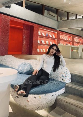 trans girl Michellareal 0813741