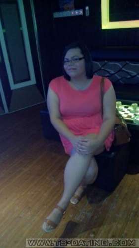 trans girl MinMoluccas 7904597