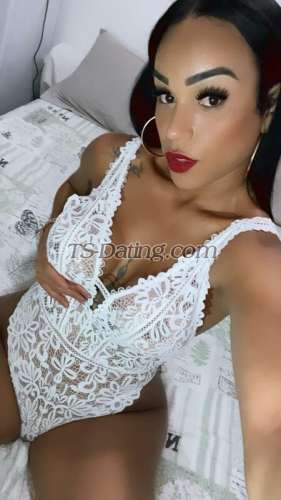 trans girl Minaj 1255244