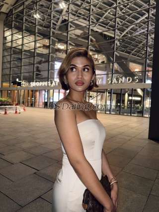 trans girl Mirza98 2206318