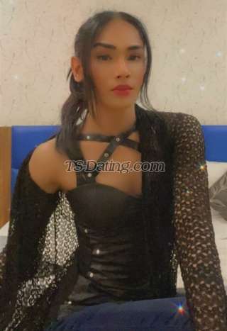 trans girl MistressNaira 2718813