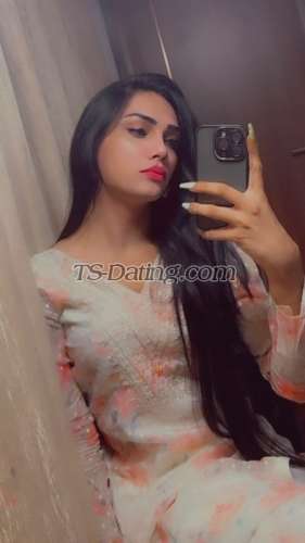 trans girl MistressNaira 7093304