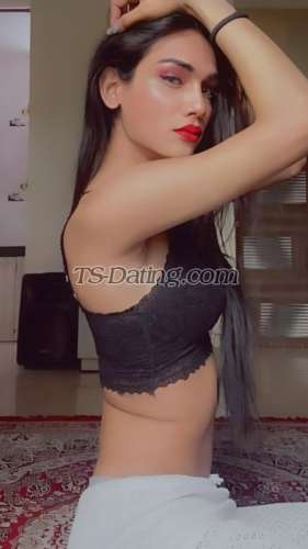 trans girl MistressNaira 8999284