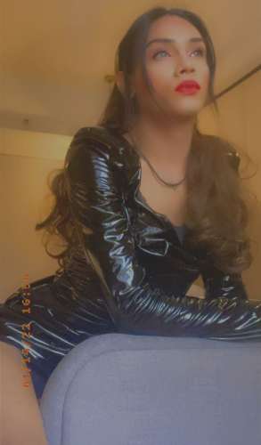 trans girl NairaShaikh 2224534