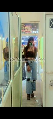 trans girl MistressNia 3647472