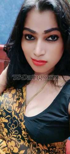 trans girl Mithra 0004250