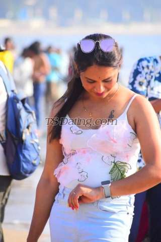 trans girl Modhumondal 4120206