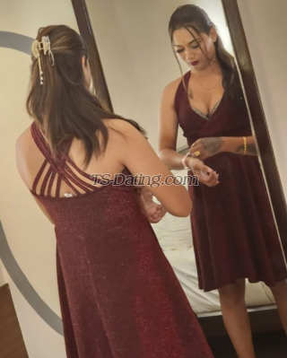 trans girl Modhumondal 4120818