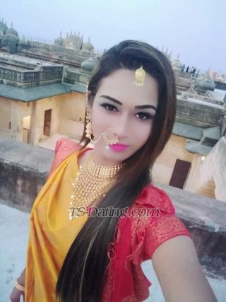 trans girl Modhumondal 8379568