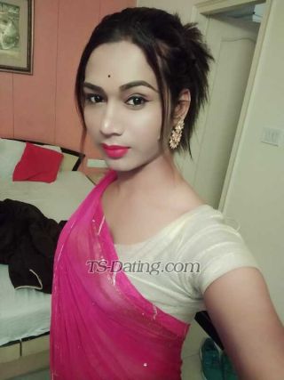 trans girl Modhumondal 8379591