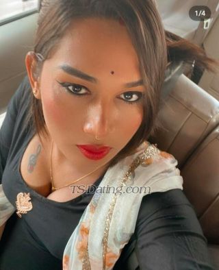 trans girl Modhumondal 8785650