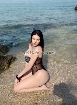 trans girl Modtanoii42 1682152