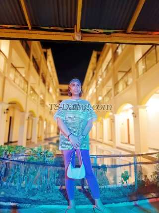 trans girl MonLove01 3639221