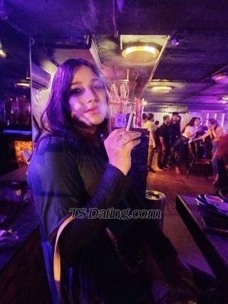 trans girl MonikaRoy 2232687