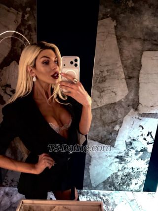 trans girl Monikaa 9967485