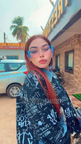 trans girl MonsterQueen 1632391
