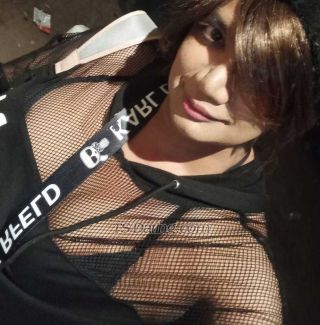 trans girl Monsterscock 0913048