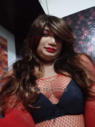 trans girl Monsterscock 0913112