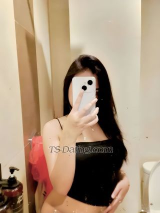 trans girl Mozza 4333937