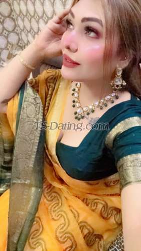 trans girl MsChaudhary 1104250