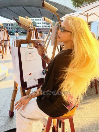 trans girl mistressisis 6052110