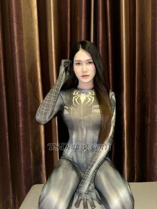 trans girl Nadear 3334356