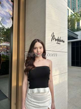 trans girl Nadeerra 6112693