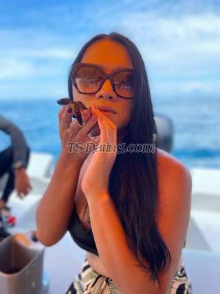 trans girl Nadeya 6439559