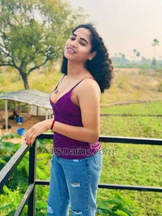 trans girl Nakshareddy 4667986