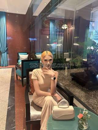 trans girl Nalinchat 0626295