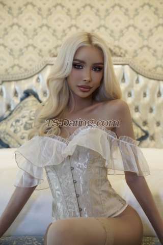 trans girl Nanapinky99 5918722 trans girl Nanapinky99 5918722