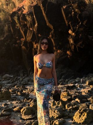 trans girl NaomiHeart 0216023