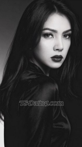 trans girl NaomiNaomi 2679684