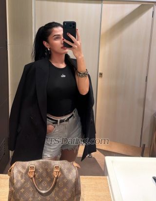 trans girl NaomiNaomi 2679775