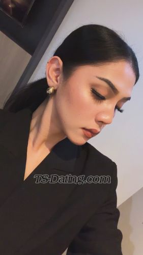 trans girl NaomiNaomi 7607415